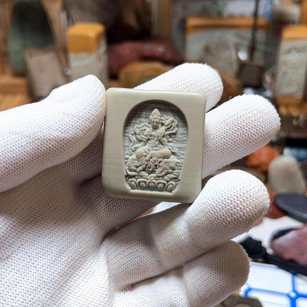 原石雕刻脖挂，手把件