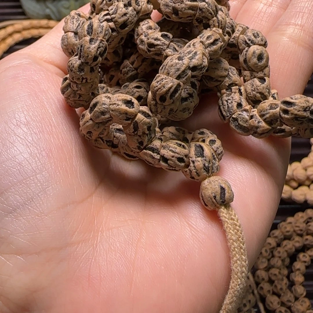 啊***行柏香籽/百香籽吊坠