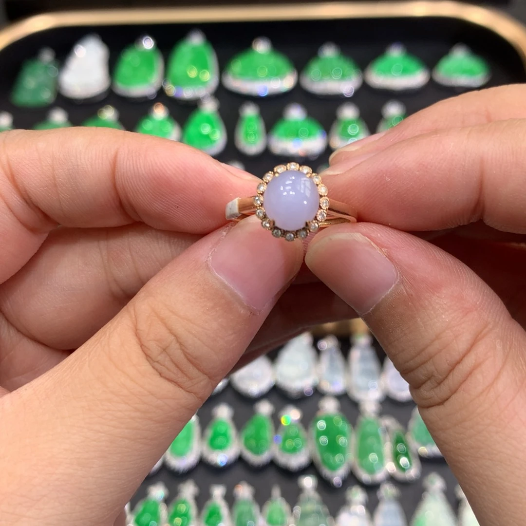 翡翠戒指18K金镶嵌戒指