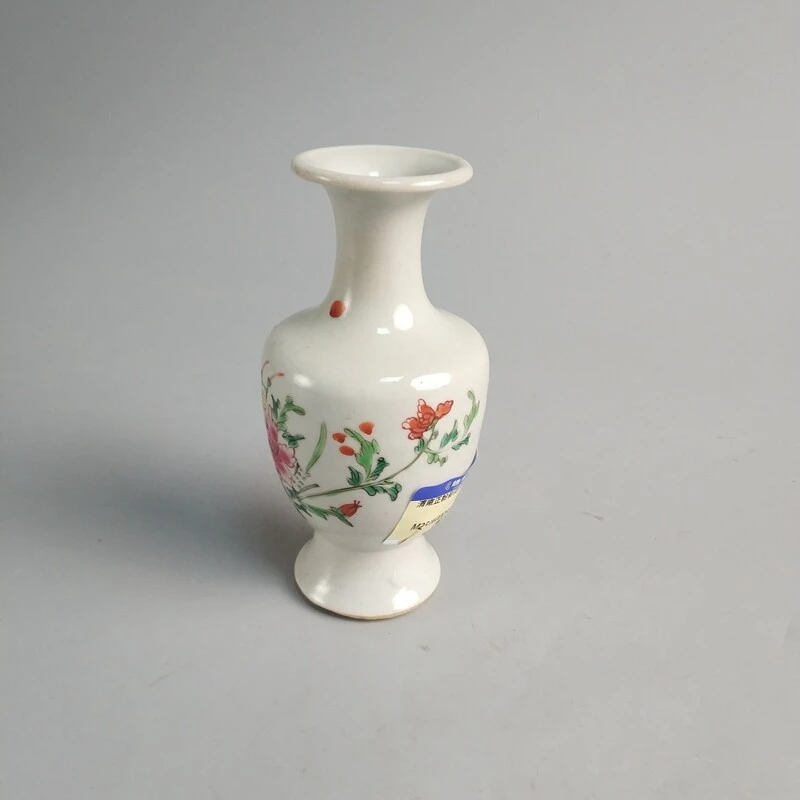 清雍正粉彩花卉纹瓶-M25JN000818