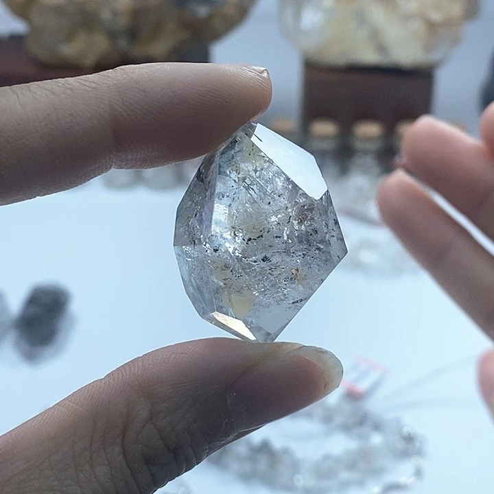 水晶颈饰未镶嵌彩虹爆闪水胆