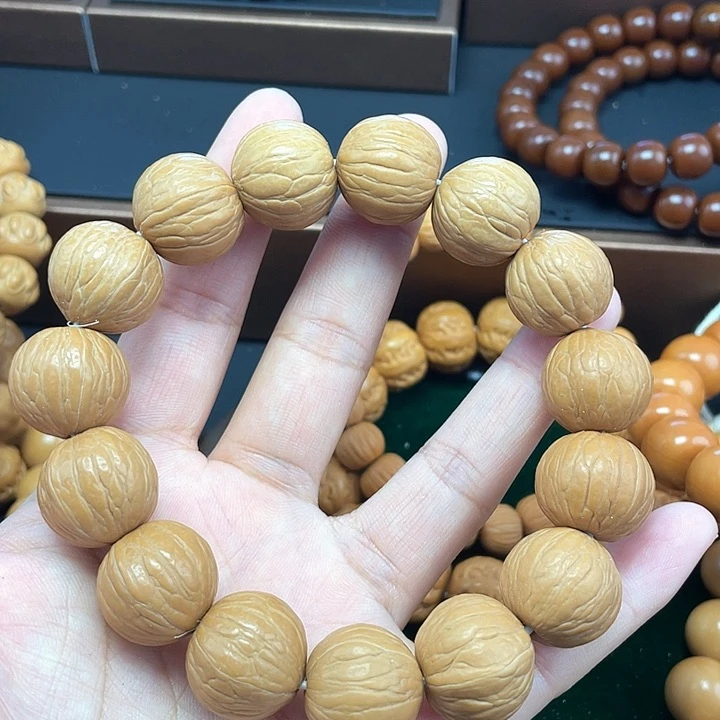 猴头核桃手串聚宝盆