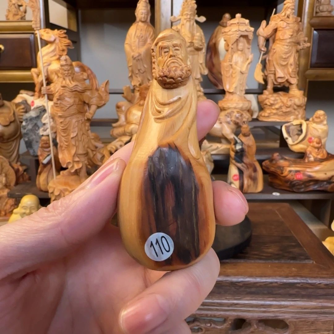 崖柏小木匠艺雕一物一拍