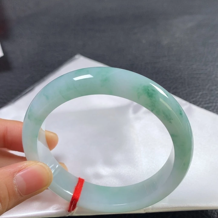 翡翠未镶嵌手镯59圈