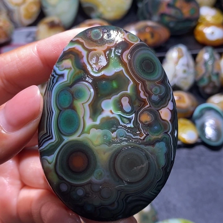 玛瑙/玉髓未镶嵌珠宝奇石1