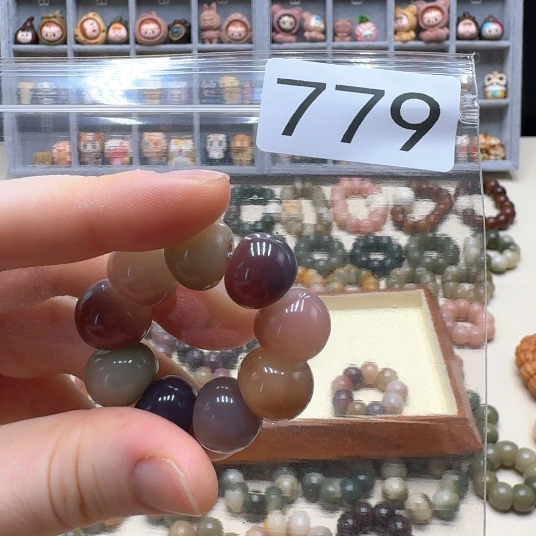 薇***姨菩提根/象牙果吊坠