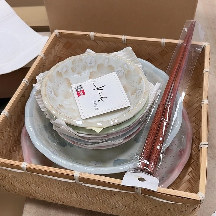 瓷片噗哈哈哈哈哈哈哈哈哈我