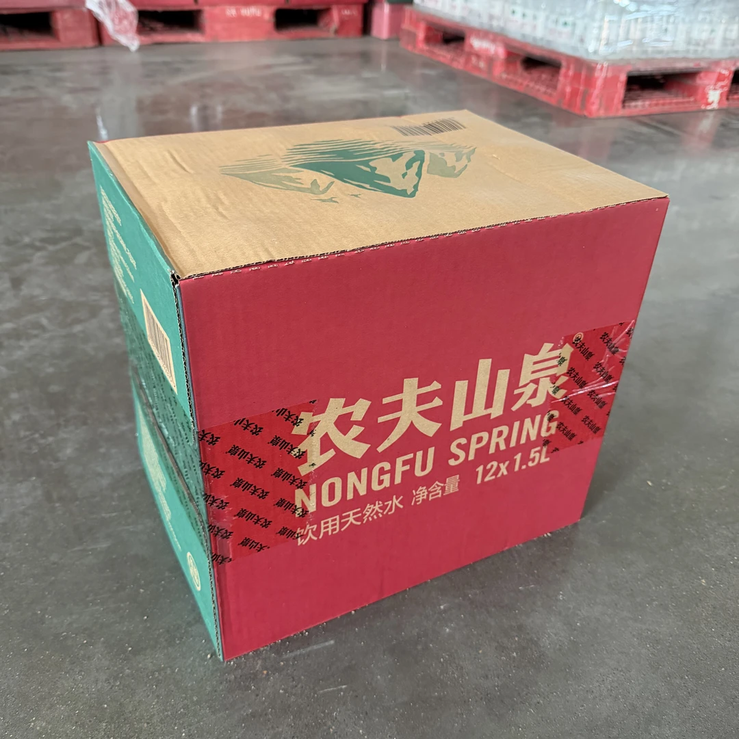 农夫山泉1.5L*12瓶/箱（纸箱）