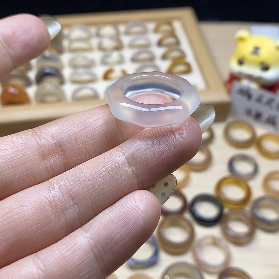 玛瑙/玉髓未镶嵌戒指A20港17不退换