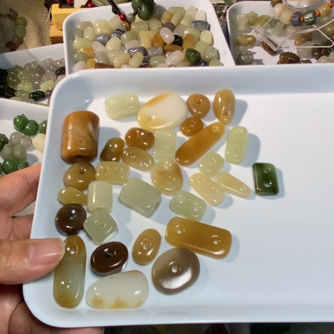 和田玉未镶嵌手链微瑕发一小的打包300