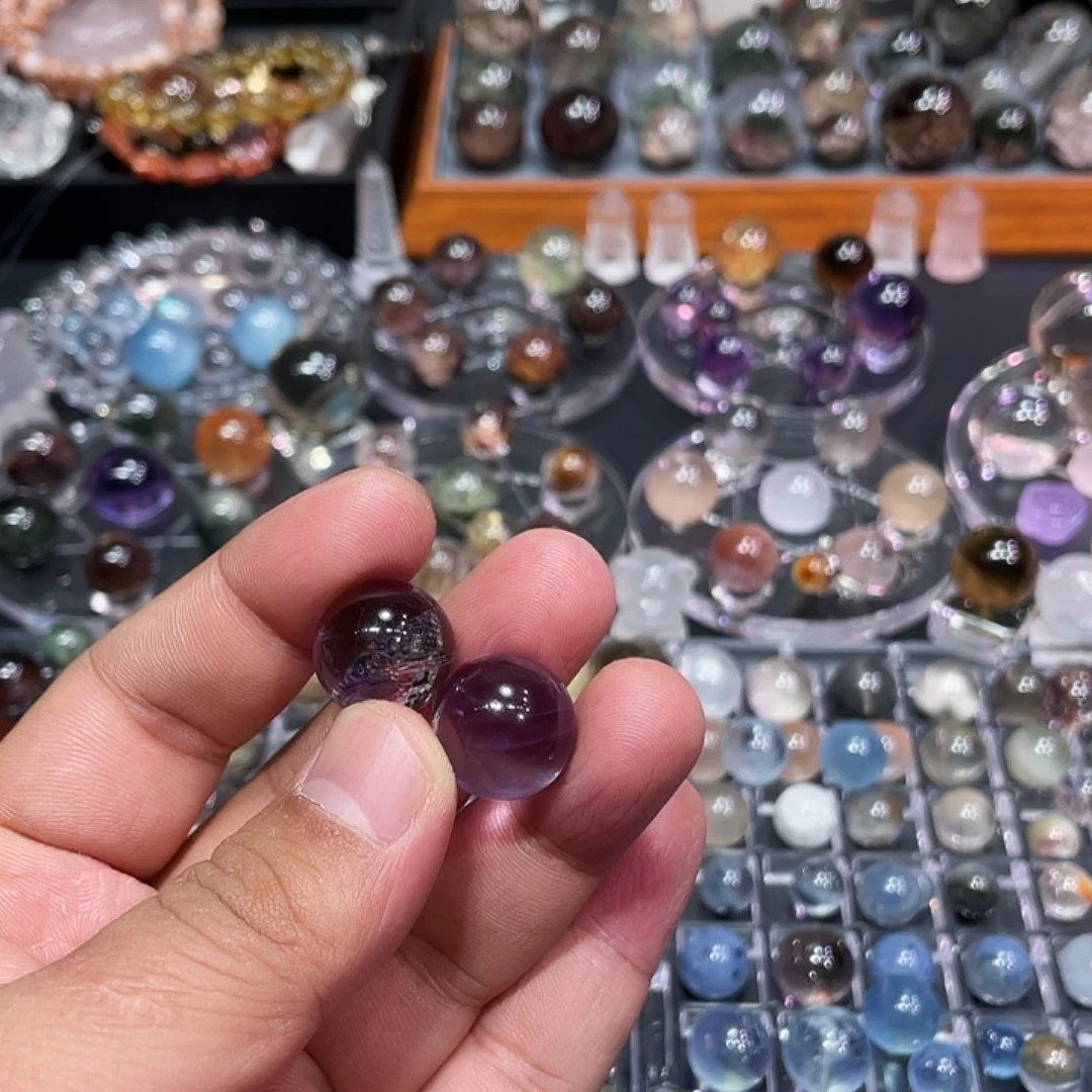 水晶天然水晶未镶嵌?