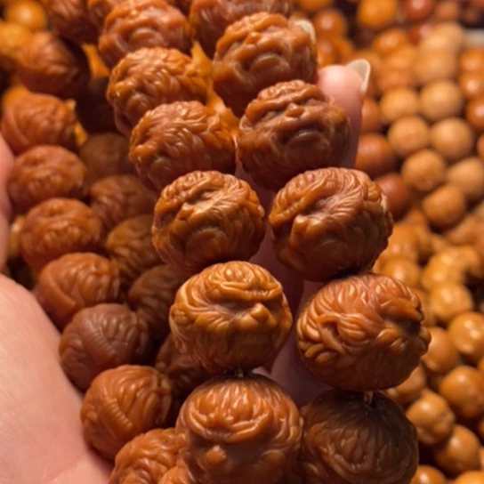 熊***样手串猴头核桃大圣归来