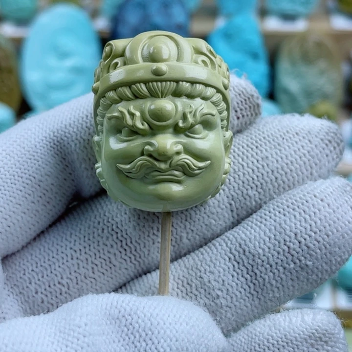 绿松石未镶嵌珠宝奇石