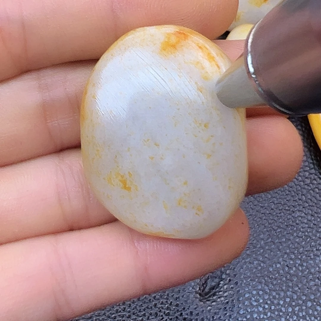 和田玉未镶嵌珠宝奇石