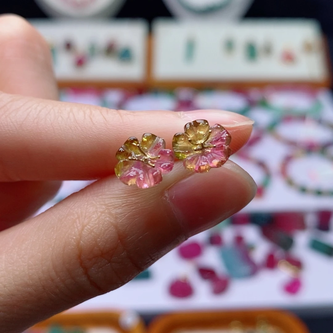 18K金镶嵌耳饰碧玺花花耳钉yy