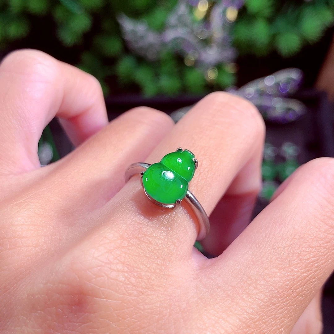 颈饰未镶嵌翡翠天然