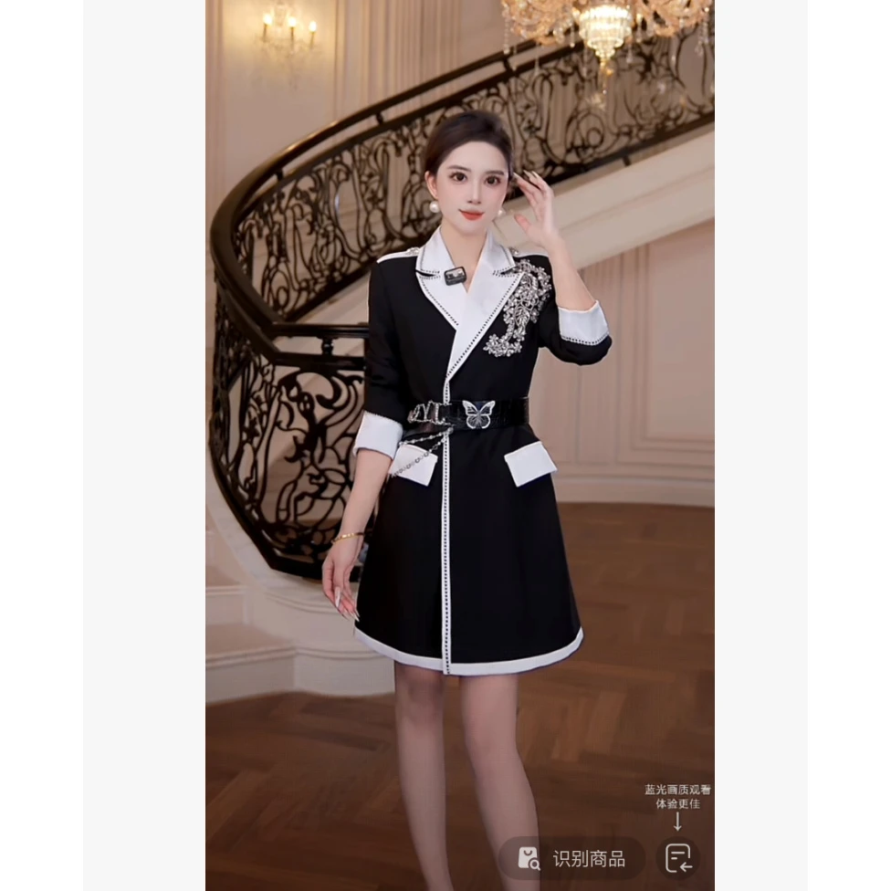 FNN【黑白艺术】2025新款优雅气质复古休闲衣服女连衣裙FG2530102