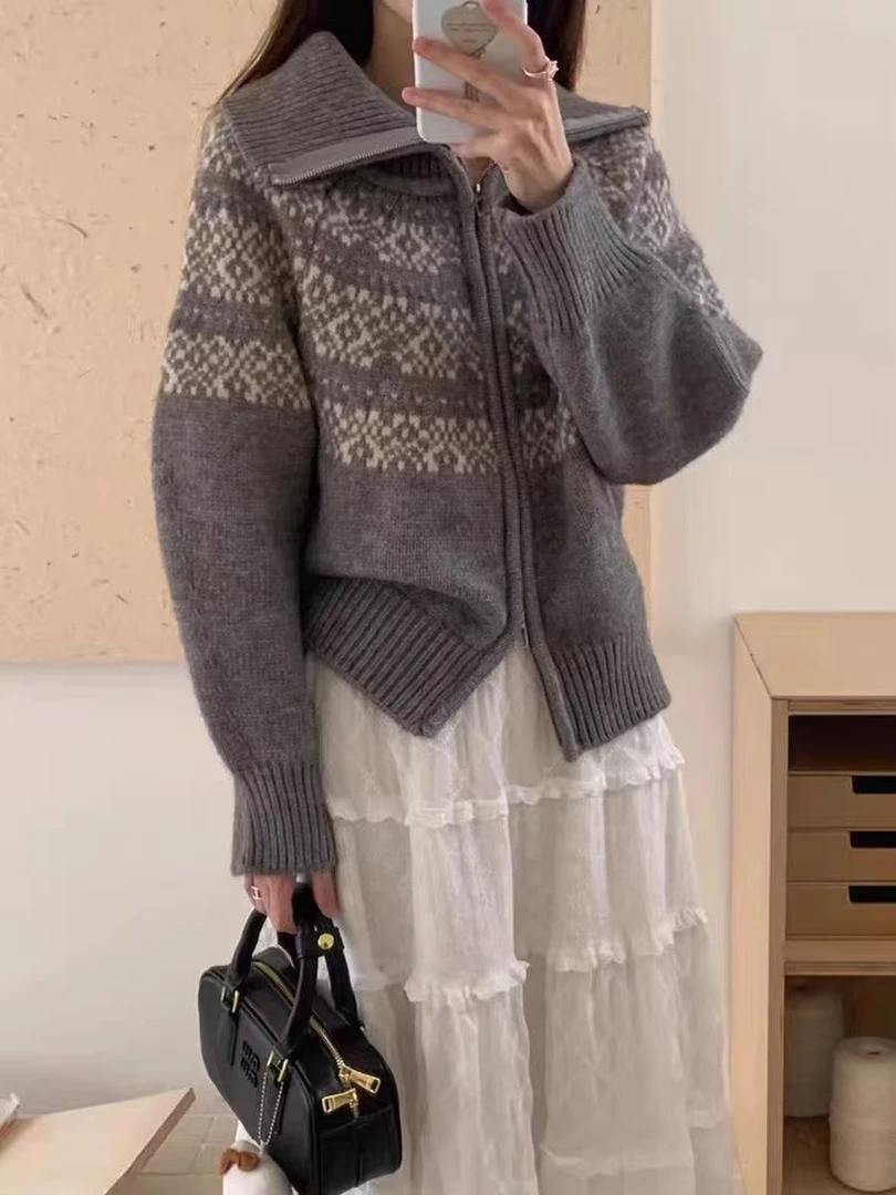 复古费尔岛提花翻领毛衣外套女秋冬新款宽松撞色拉链显瘦针织开衫