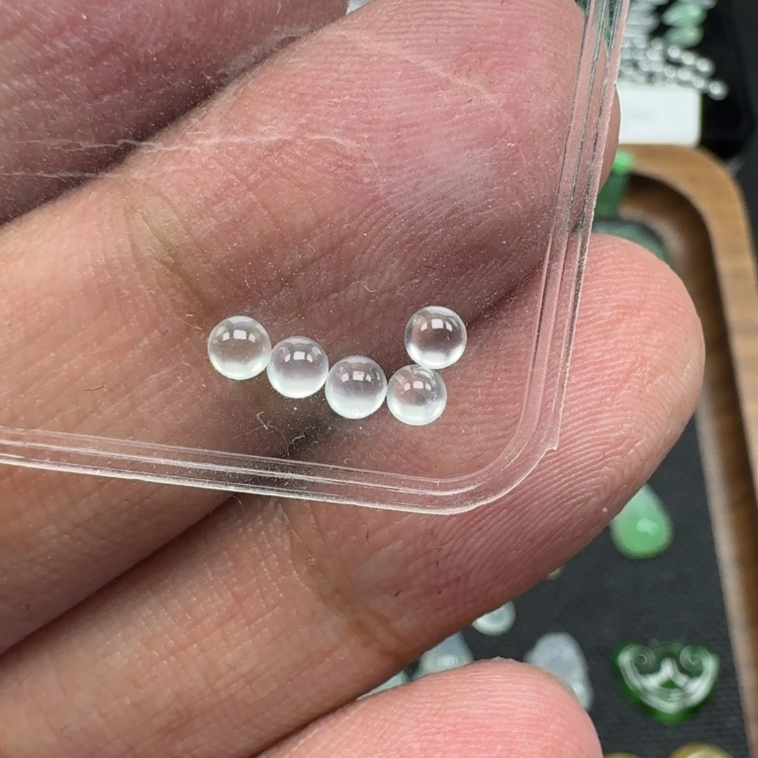 翡翠散珠2.9玻璃钢蛋面