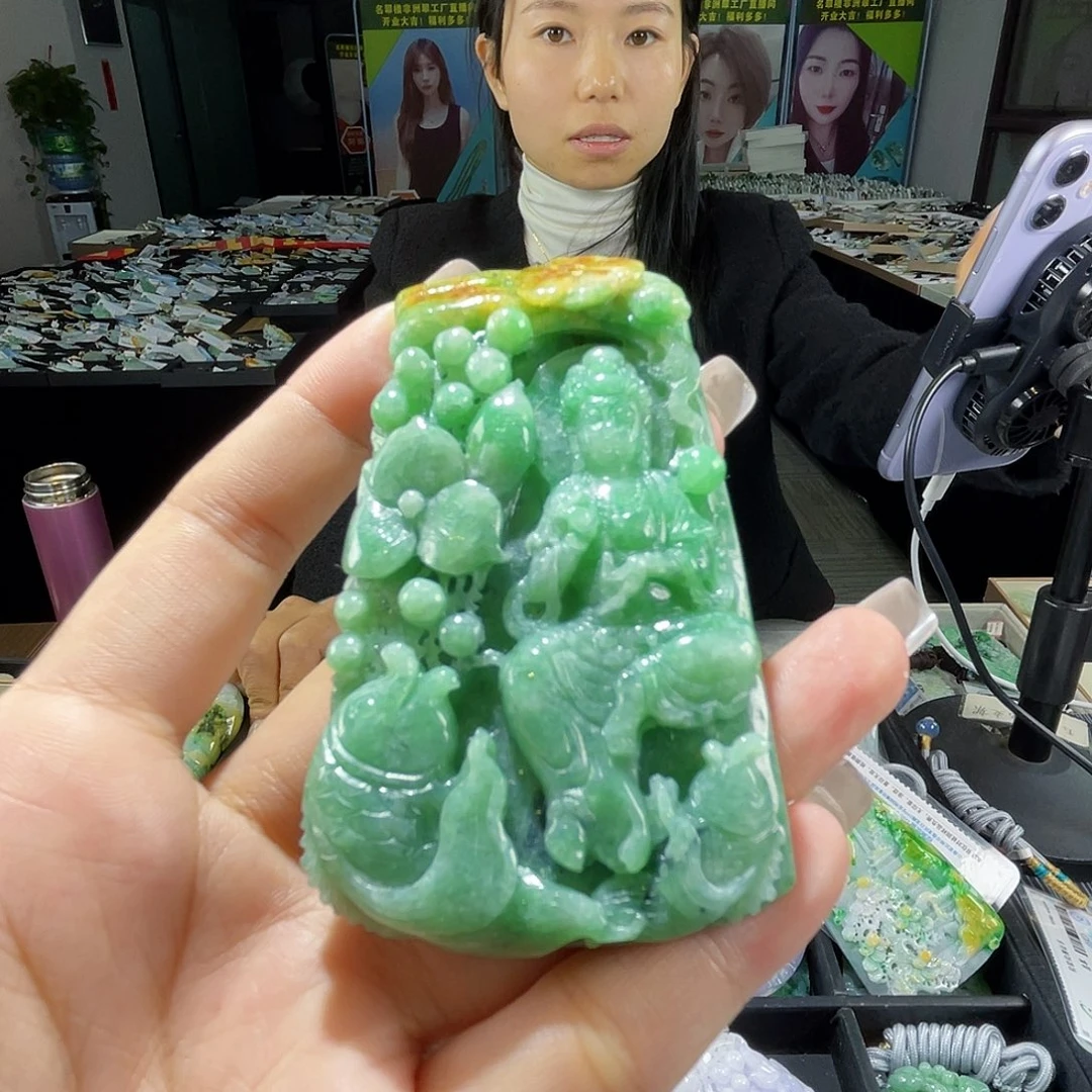 颈饰未镶嵌翡翠一