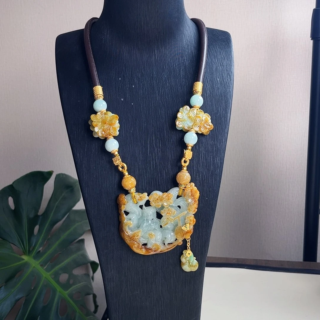 【闪购商品】翡翠吊坠(赠链)未镶嵌  九尾