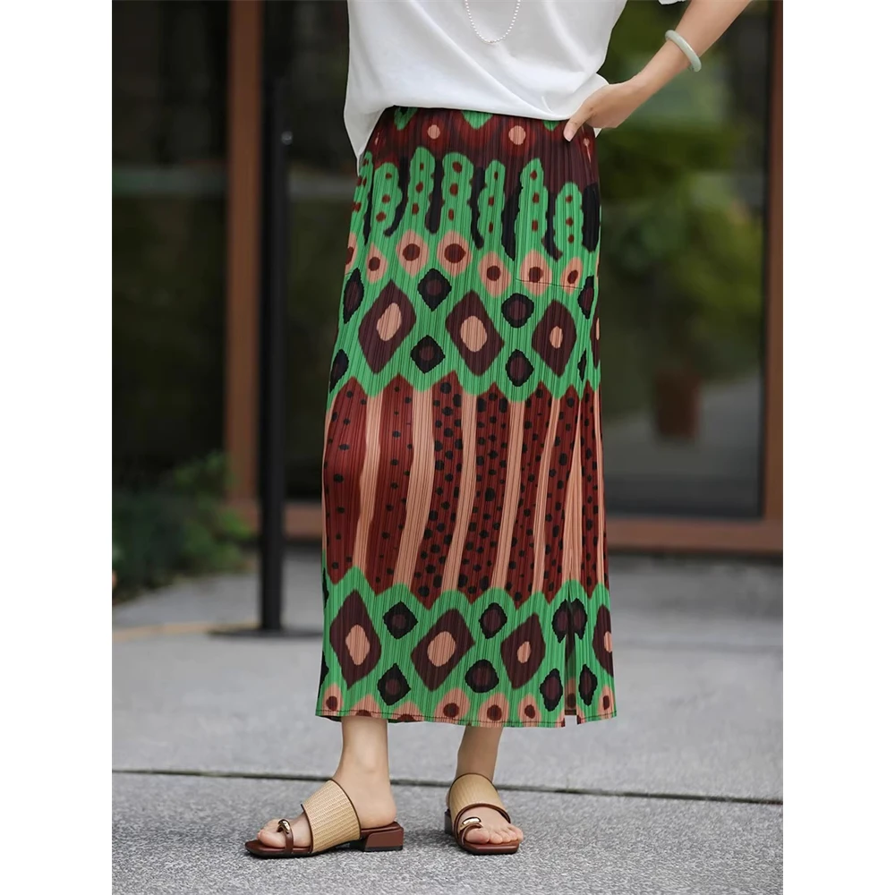 2025夏季新款褶皱松紧腰花色卡通印花百搭三宅压褶时尚不透半身裙