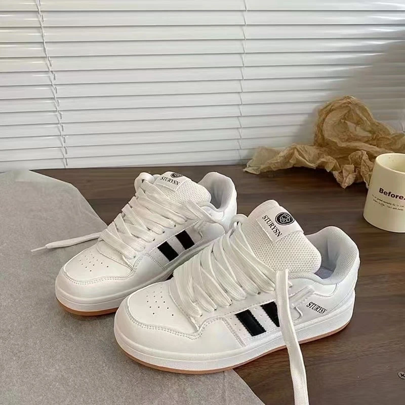 SAGGYKK/闪瑶港风复古厚底增高休闲板鞋女2025新款时尚百搭运动鞋