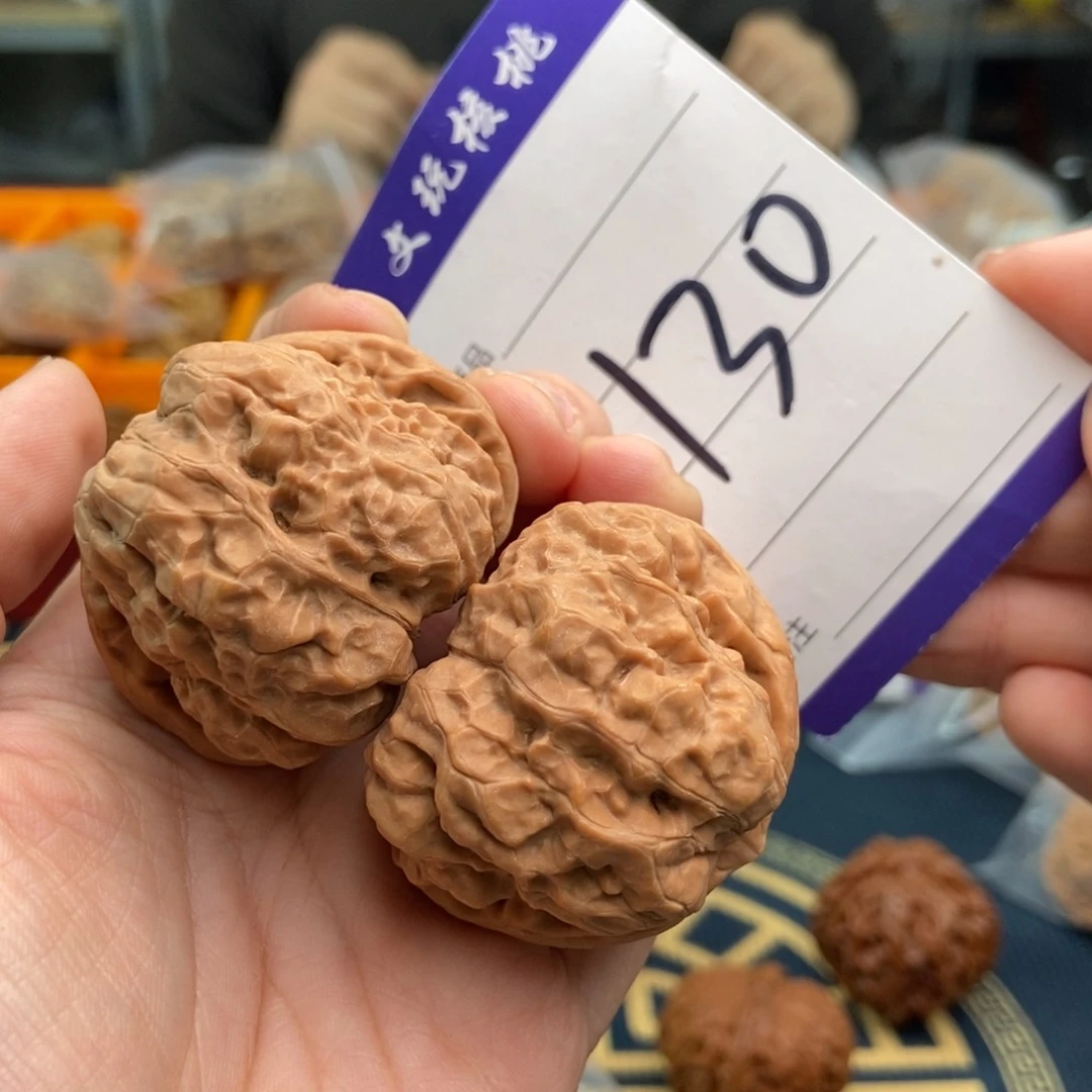 文玩核桃吊坠43蛤蟆头