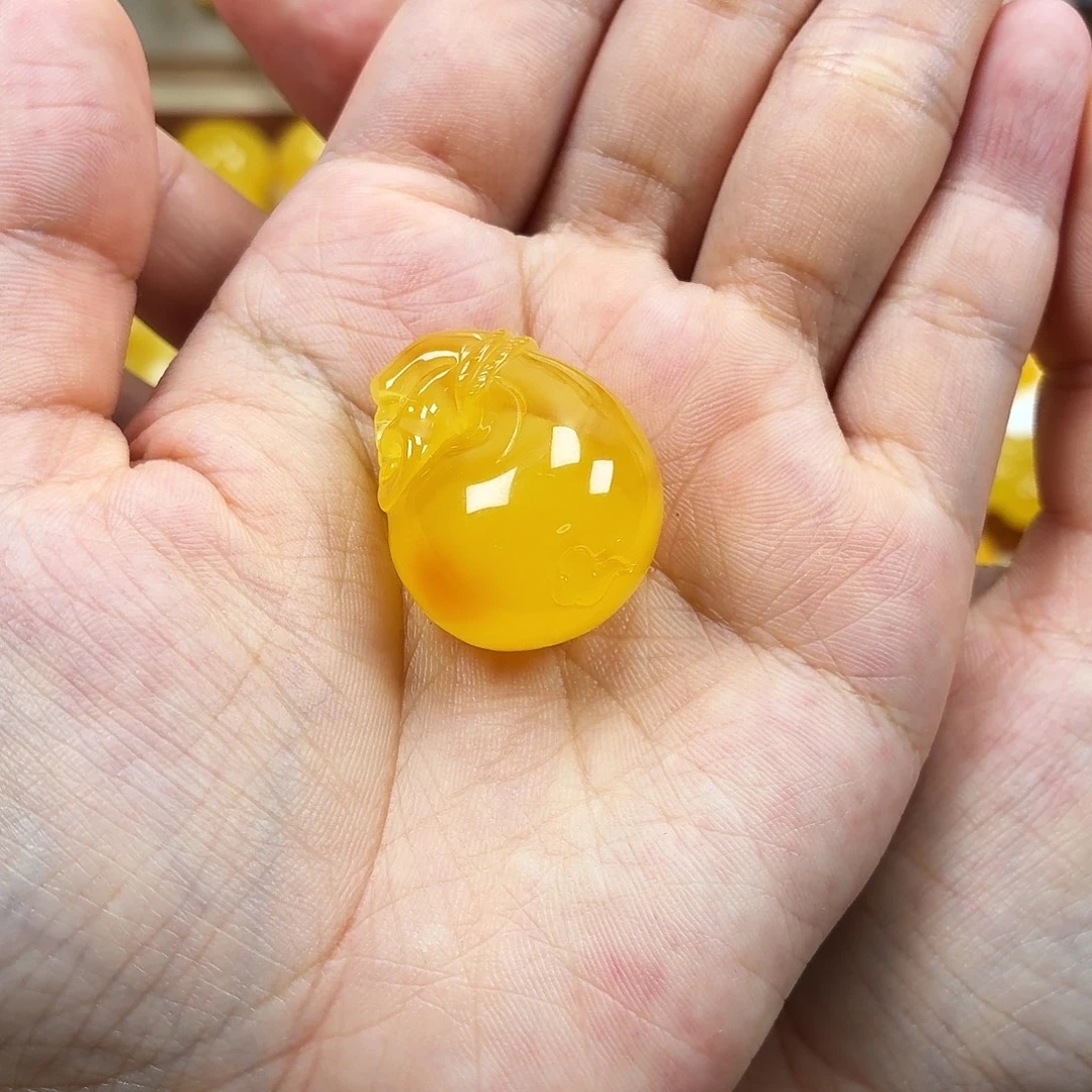 蜜蜡未镶嵌颈饰焦皮妖花钱袋