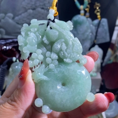 【闪购商品】颈饰未镶嵌翡翠貔貅