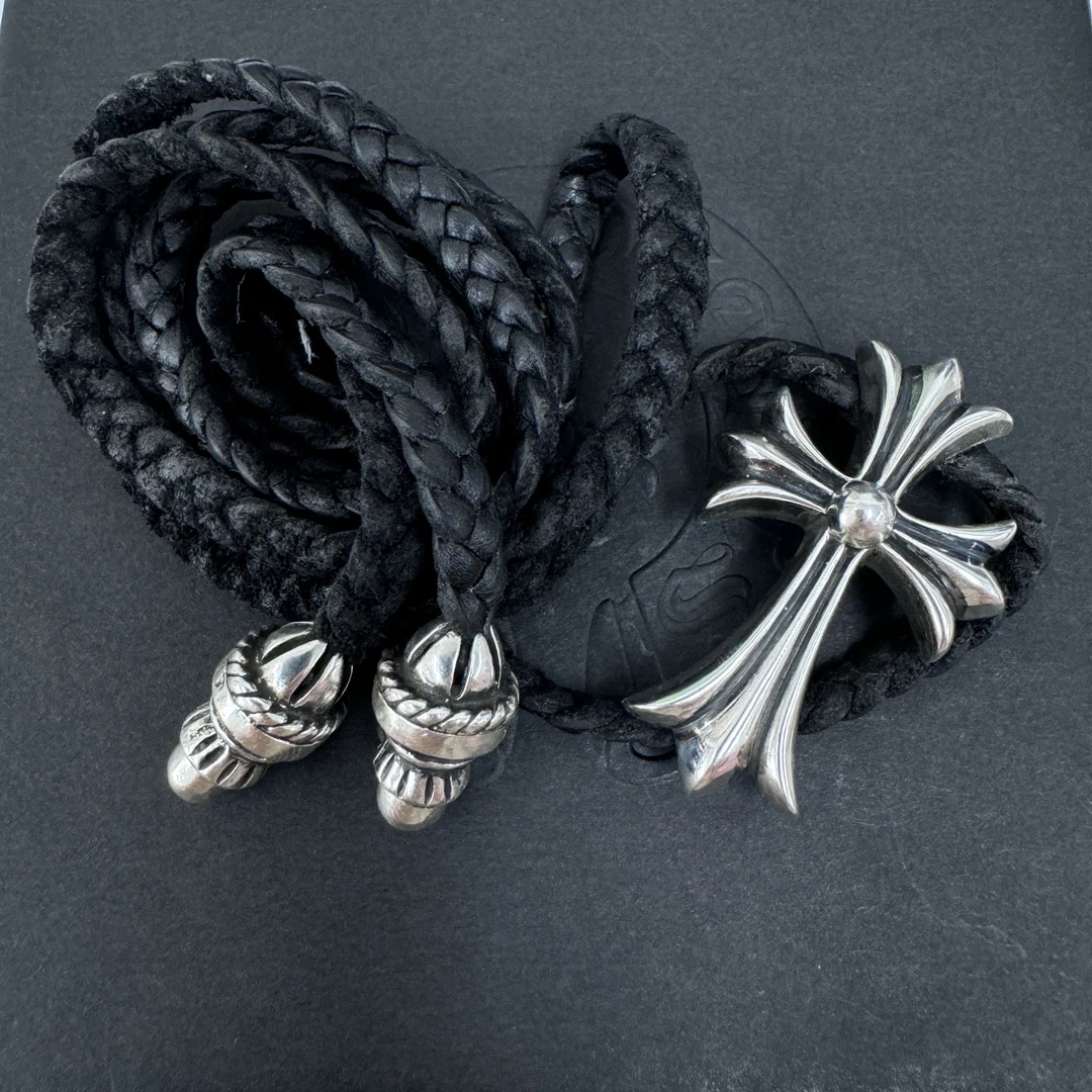 吊坠925银 CHROME HEARTS全银十字架吊坠中号皮绳款