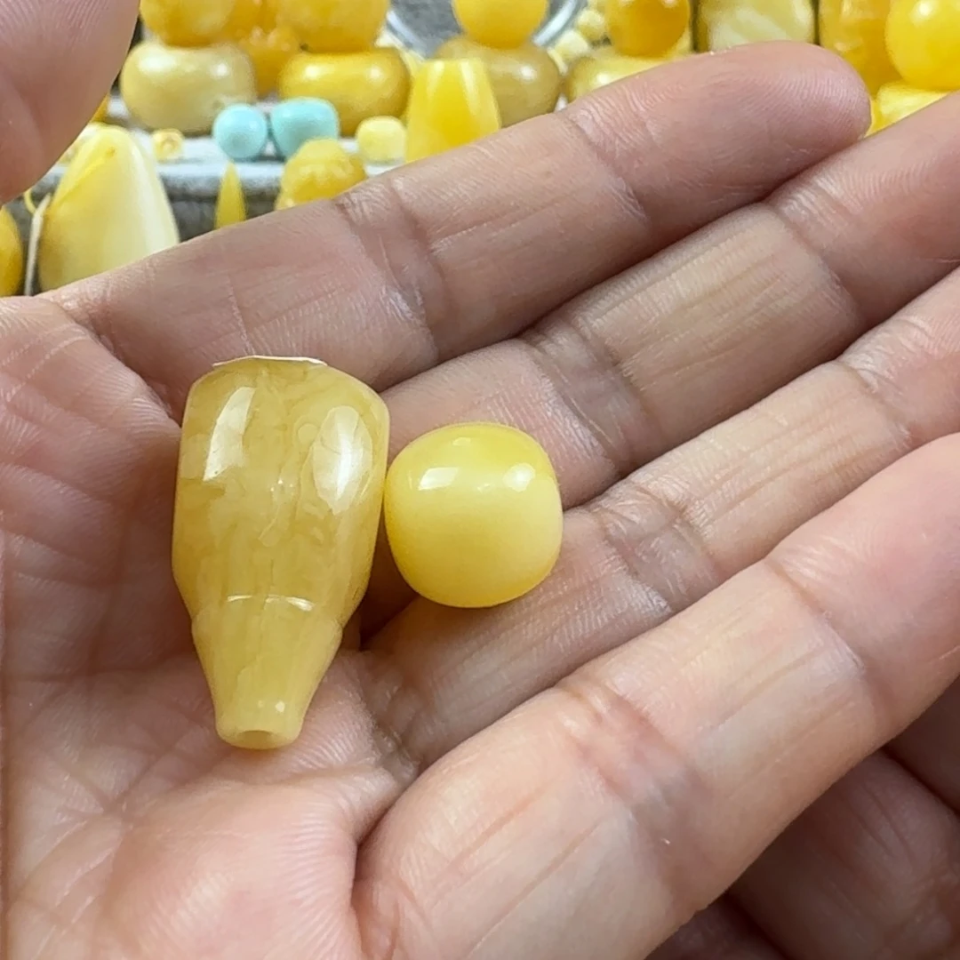 用***1蜜蜡未镶嵌裸石28杂