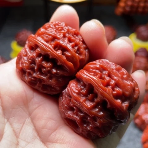 吊坠桃核核桃吊坠 手把件 白狮子