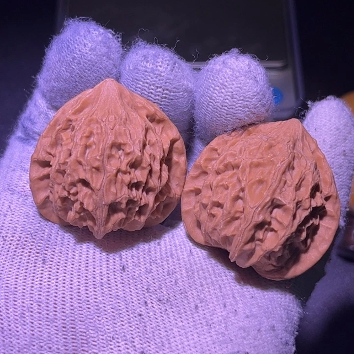 文玩核桃吊坠野生灯笼