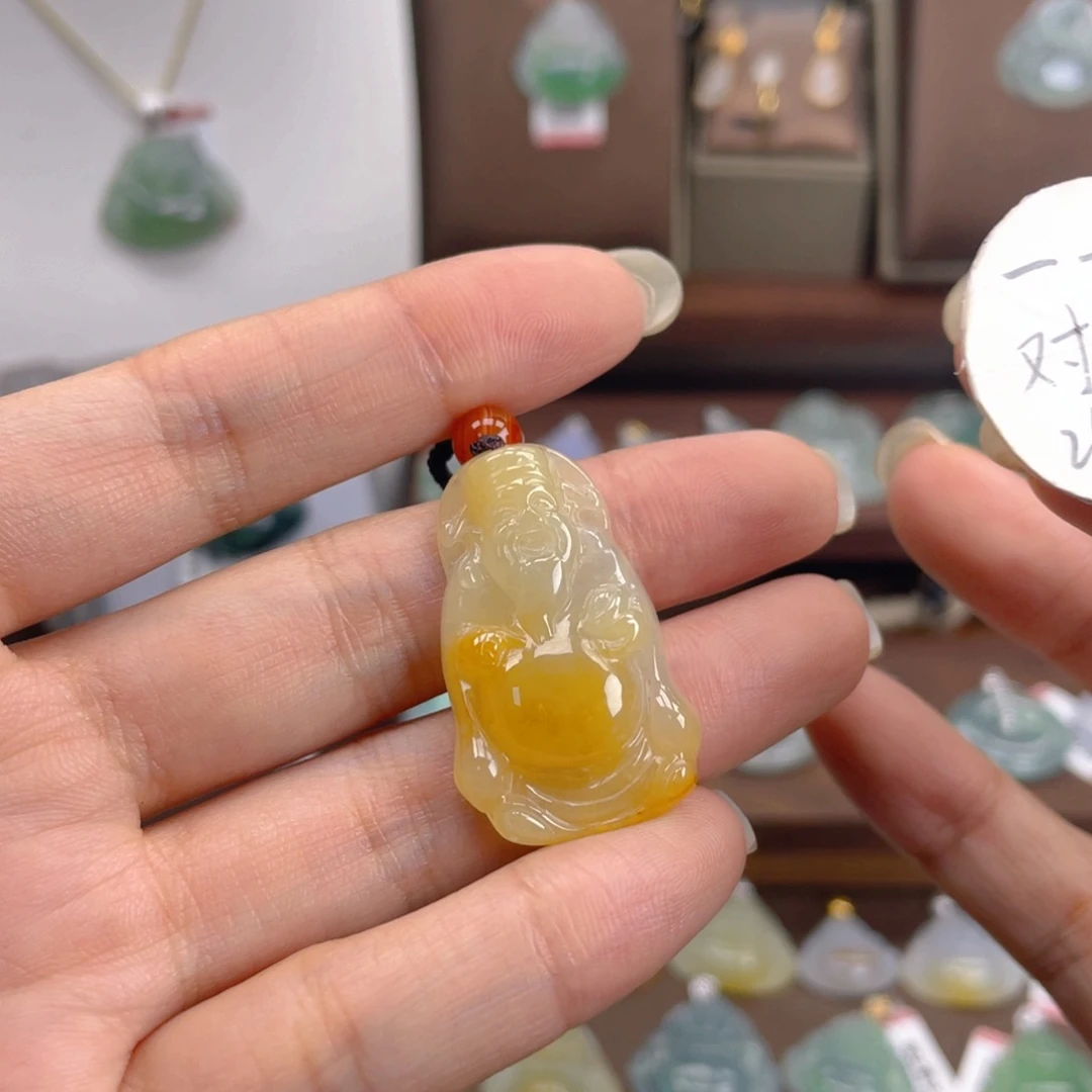 翡翠未镶嵌颈饰不*34×20.6×5.1