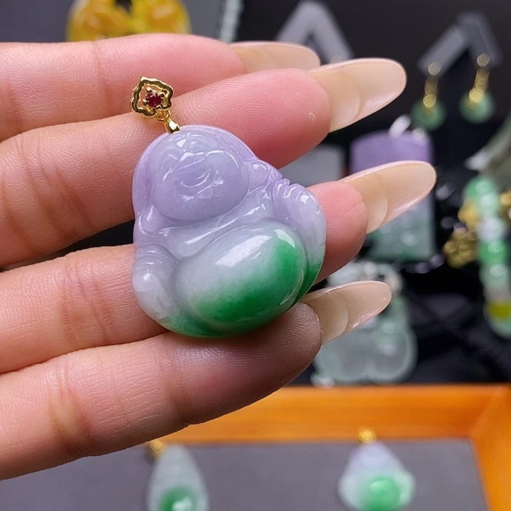 翡翠未镶嵌吊坠(赠链)