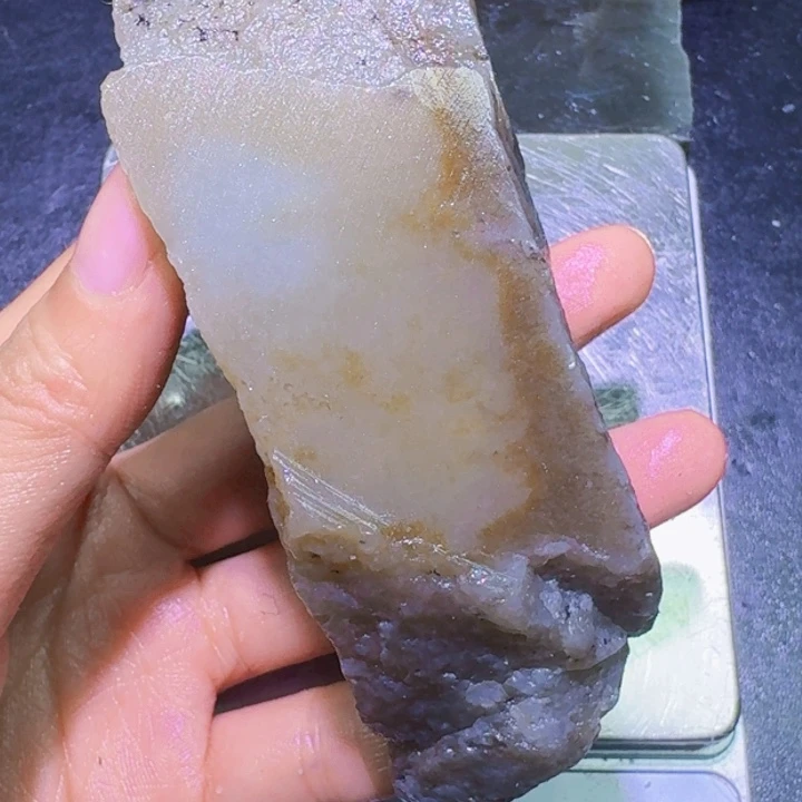 未镶嵌和田玉（糖玉）珠宝半成品