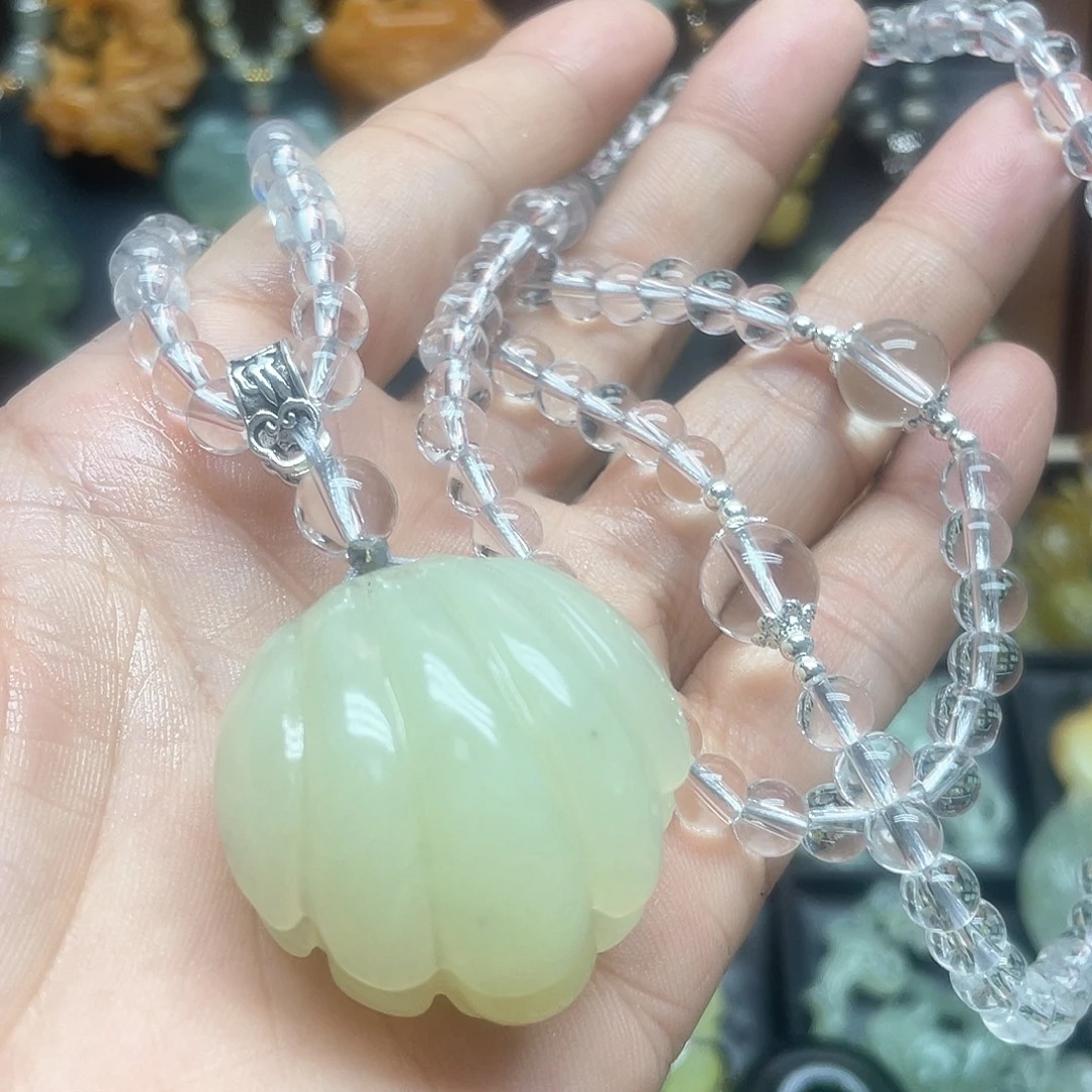 蛇纹石玉未镶嵌颈饰