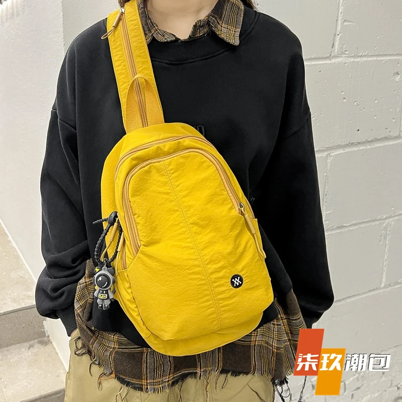 柒玖休闲胸包两用轻便运动双肩包多功能斜挎包简约登山骑行小背包