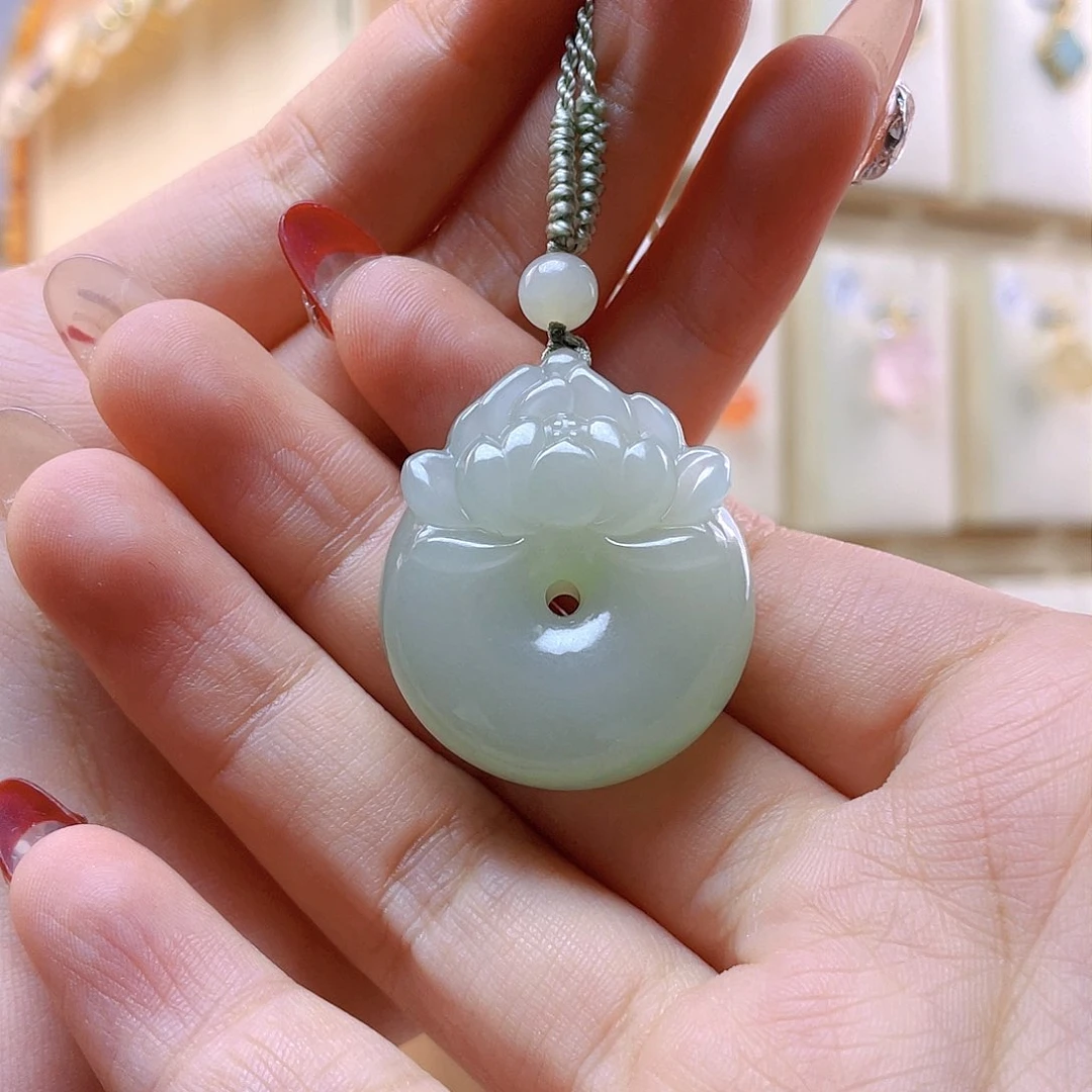 和田玉吊坠(赠链)未镶嵌J****3