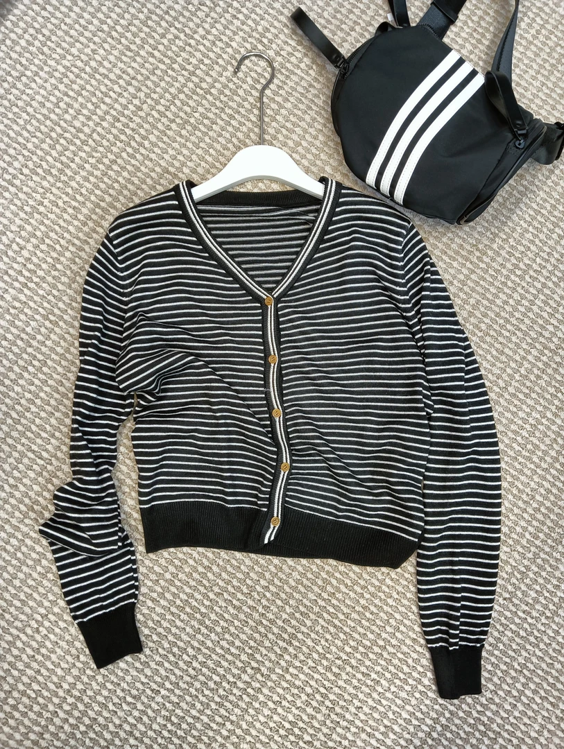 2688天美女装针织衫RX（衣长55）