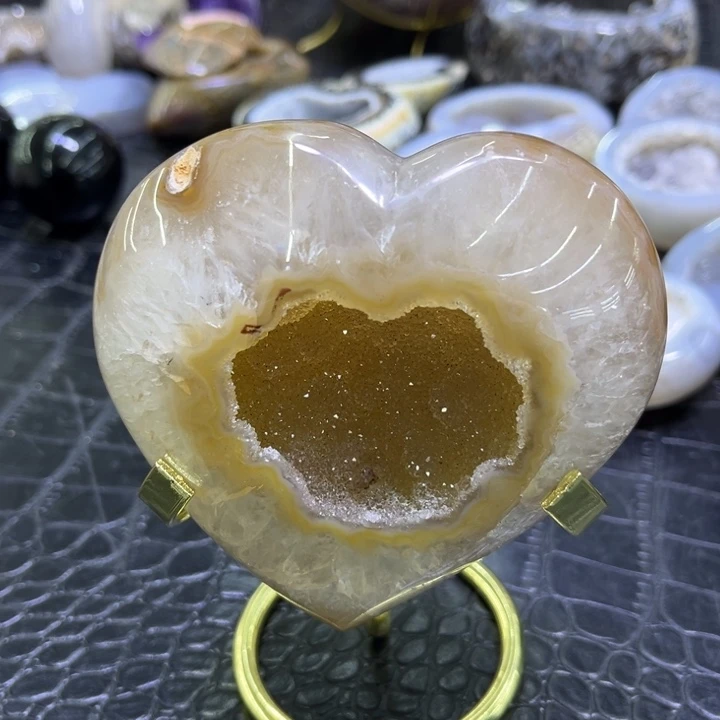 珠宝半成品未镶嵌水晶