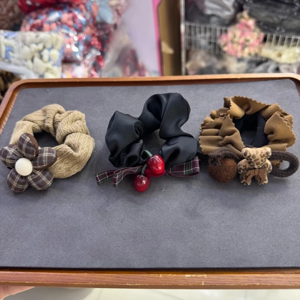 2919-简约休闲风花花发圈➕樱桃发圈➕小熊发圈一套