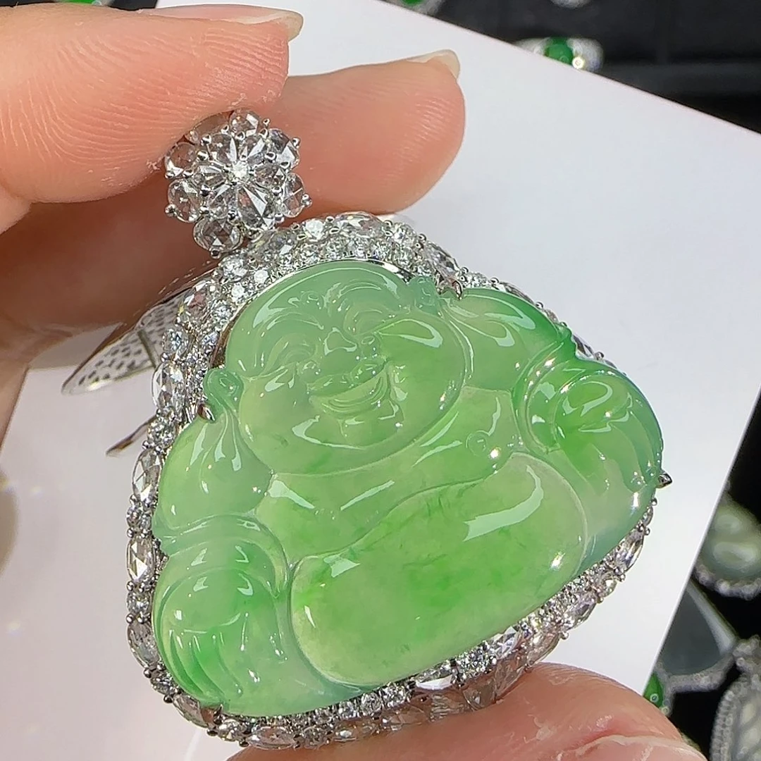 翡翠18K金镶嵌颈饰天然翡翠