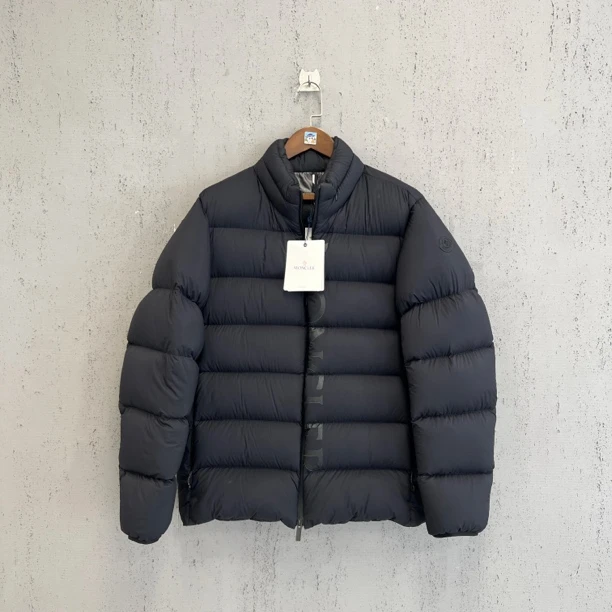 99新 MONCLER moncler蒙口黑色门禁印花黑标厚款羽绒服5码