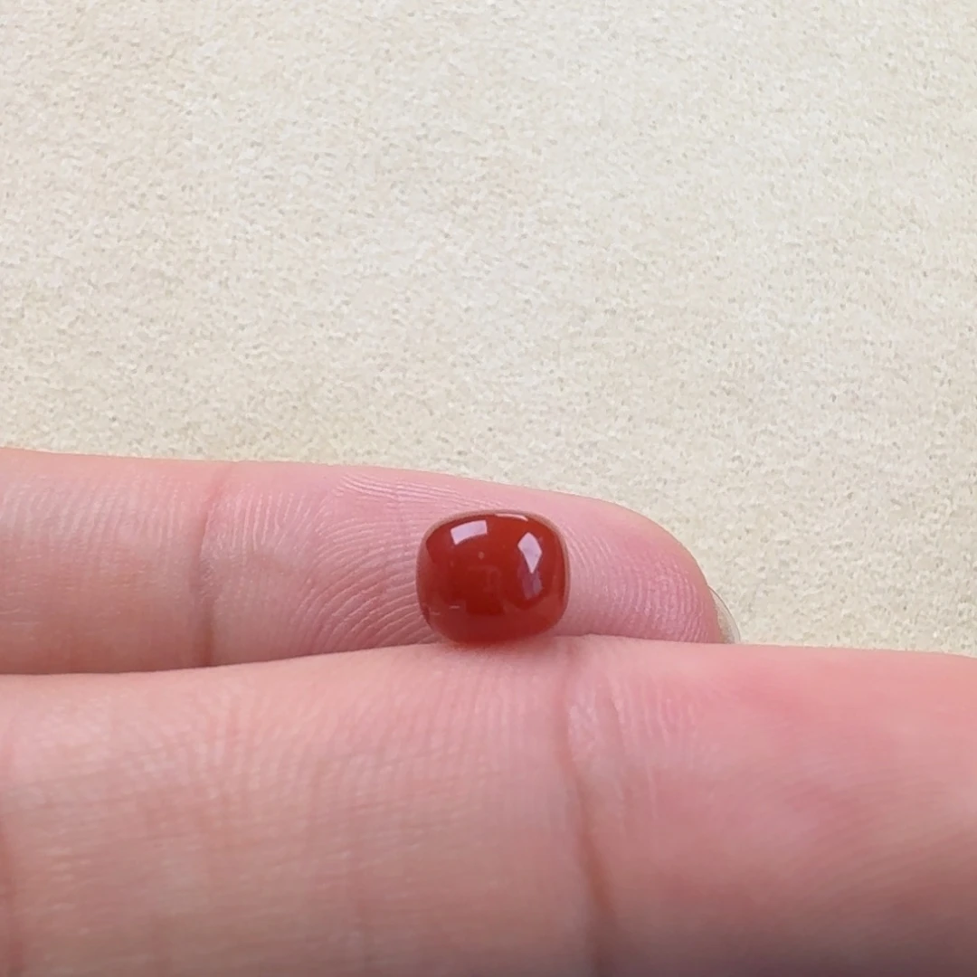 南红玛瑙未镶嵌老型7.0*5.8