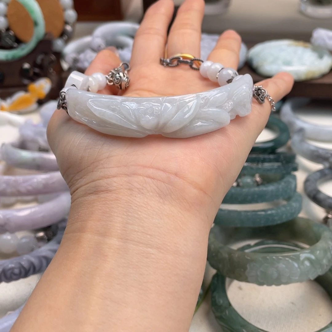 人***懂翡翠未镶嵌手链手链