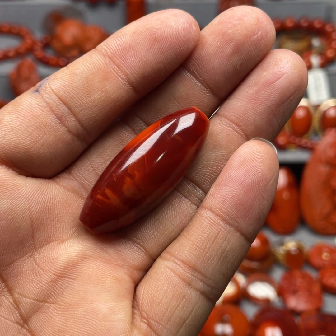 南红玛瑙未镶嵌珠宝奇石吊坠