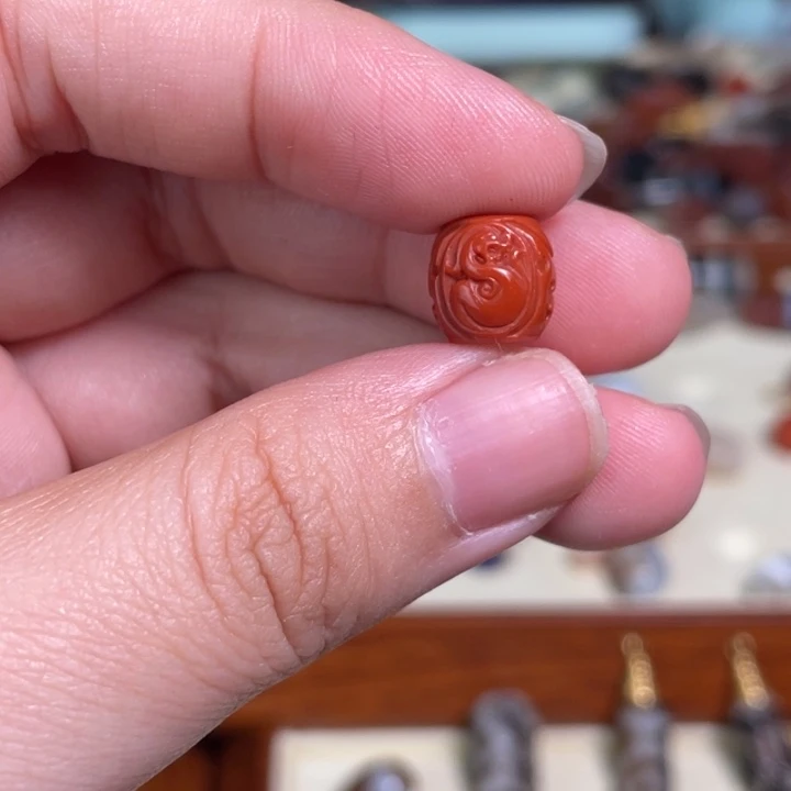 南红玛瑙未镶嵌颈饰75