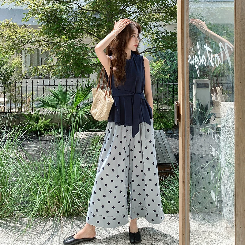 韩系慵懒chic套装女夏2025新款休闲收腰系带背心波点阔腿裤两件套